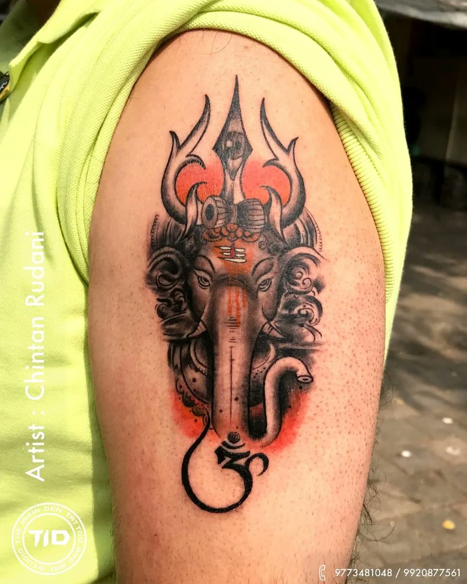 theinkinden's tweet photo. Ganesh with Shiva Elements

By @theinkinden @chintanrudani

#ganesh #ganeshatattoo #shiva #shivaelements #shivatattoo #trishul #trident #damru #om #omtattoo #thirdeye #hindugod #religious #religioustattoo #hindumythology #mythology #indiantattooartist https://t.co/oaPEQVFO1i