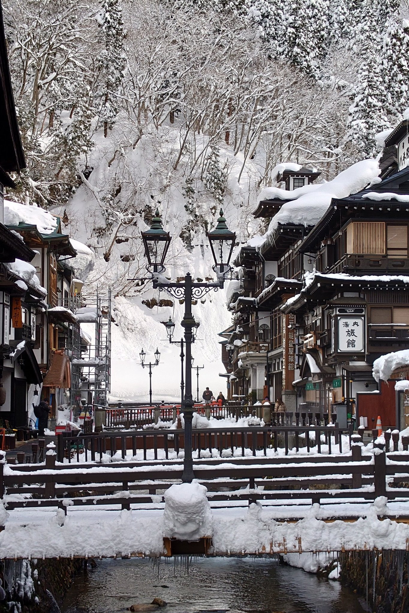 よしか 温泉 雪の似合う温泉街に着きましてございます 温泉 温泉街 T Co Hwfenksnek Twitter