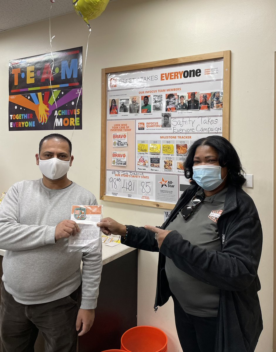 Safety come first in Conyers! Our IFC  Lisa recognizing Infocus team Member Neigi for Taking care of our people on our D38 Team!