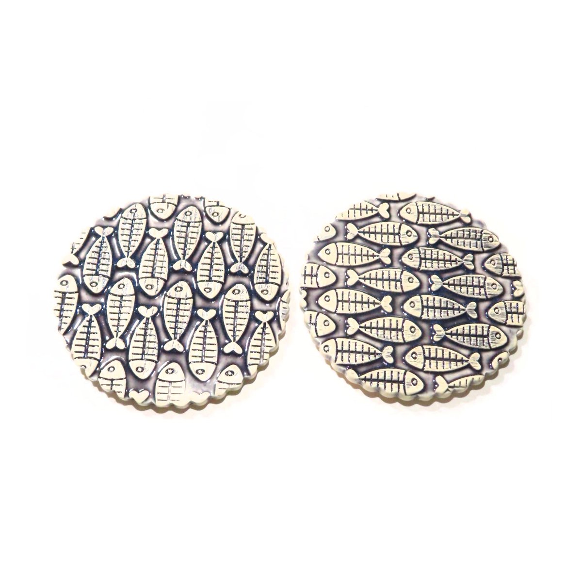 JKCJewelry's tweet photo. Gray Fish Coaster, Ceramic Coaster, Handmade Drink Holder, Non Slip Pottery Coaster, Fishing Gift, Gift For Him, Set of 4 Coaster Set https://t.co/2T99r0Ya5S #art #handmade #pottery #ceramics #CeramicCoaster https://t.co/AjMmth5klt