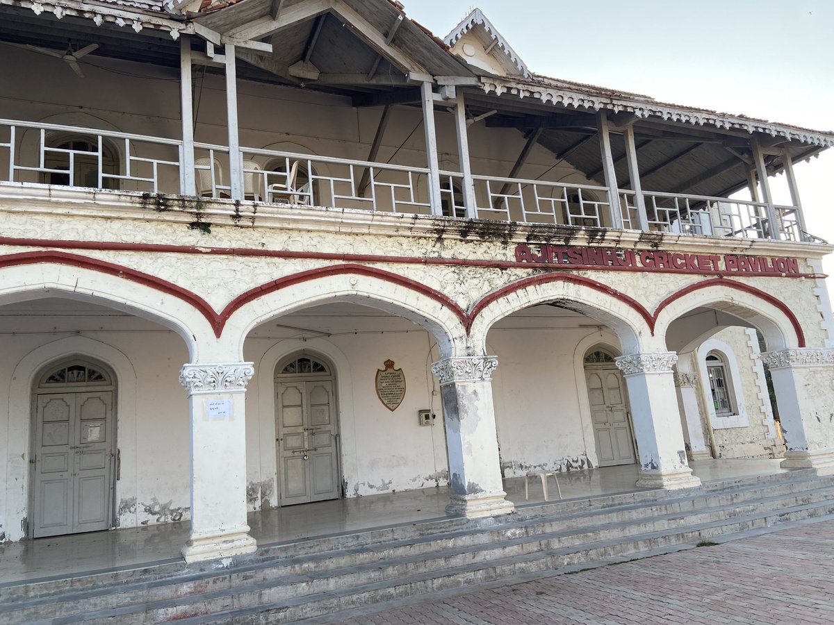 CricPundits's tweet photo. Had a chance to visit the Old Ajitsinghji Cricket Pavillion in Jamnagar during my short trip. Place where Ravindra Jadeja grew up and played a lot of cricket during his school days for Saurashtra.

@imjadeja @jamnagarnews https://t.co/uOZQhCzN29