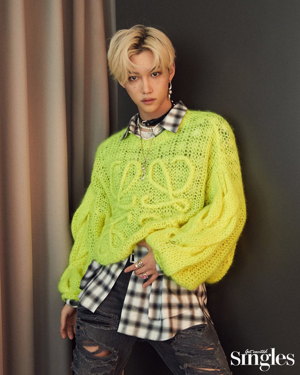 220120 | 📸 Singles dergisinin şubat sayısından Felix! 

#StrayKids #스트레이키즈 <a href="/Stray_Kids/">Stray Kids</a>