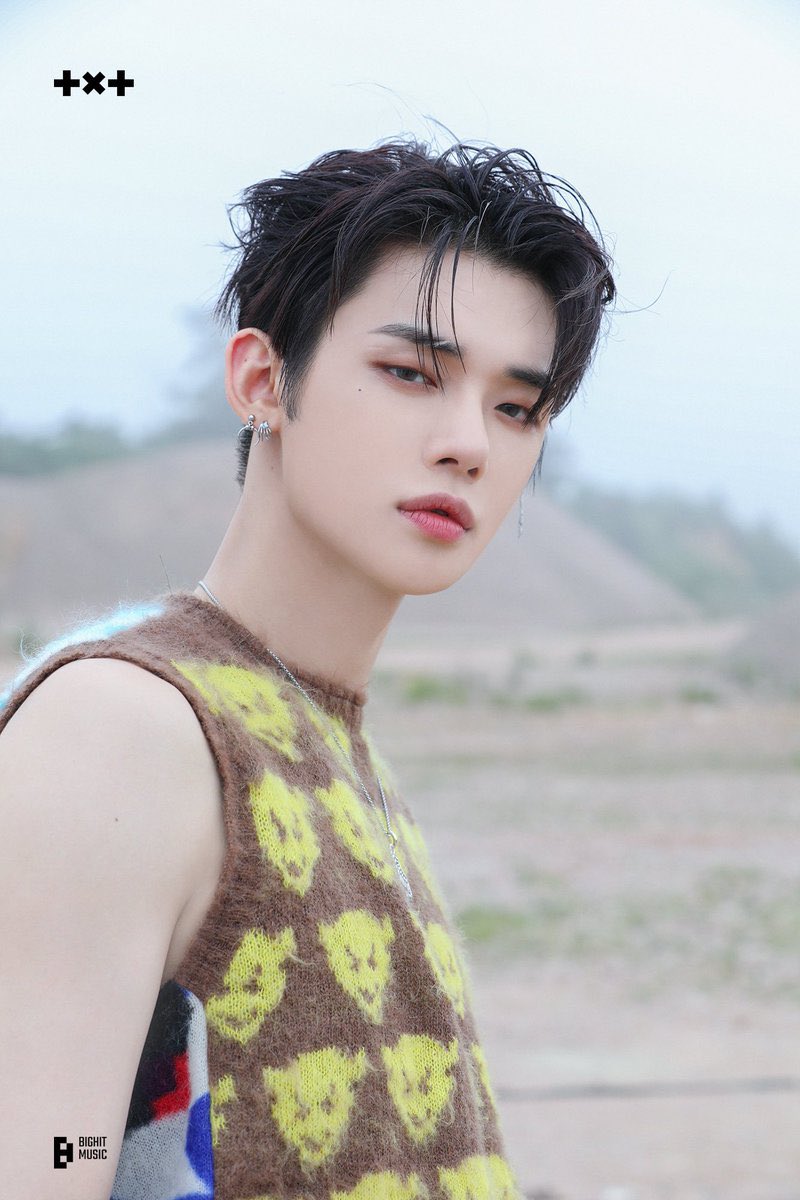 yawnbw's tweet photo. -Ahorcado con Yeonjun 
[@accfortxt]

투모로우바이투게더 연준
#YEONJUN #연준 #ヨンジュン
@TXT_members @TXT_bighit https://t.co/81n8wvkc4E