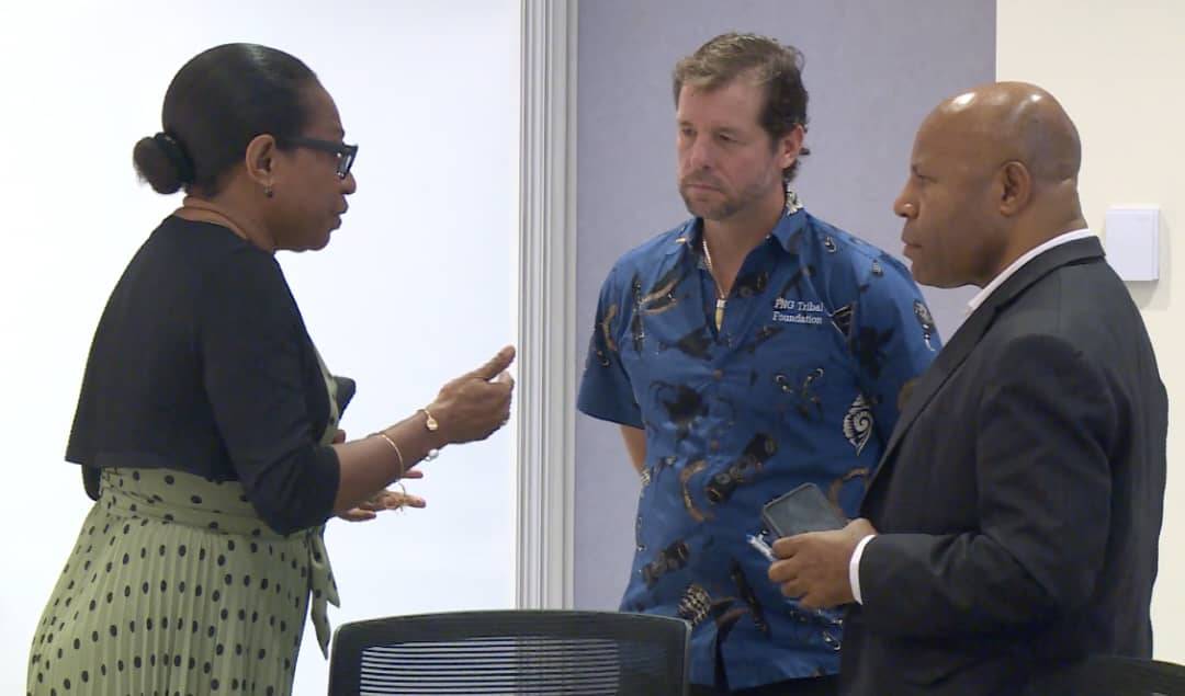 SenisimPNG's tweet photo. When great minds think alike the conversation at the table is different!  The first meeting of the Transformational Cabinet for the Senisim PNG Program was held on January 17t in Port Moresby bringing together some of the most influential leaders from various streams of society. https://t.co/2sADq1RIDM