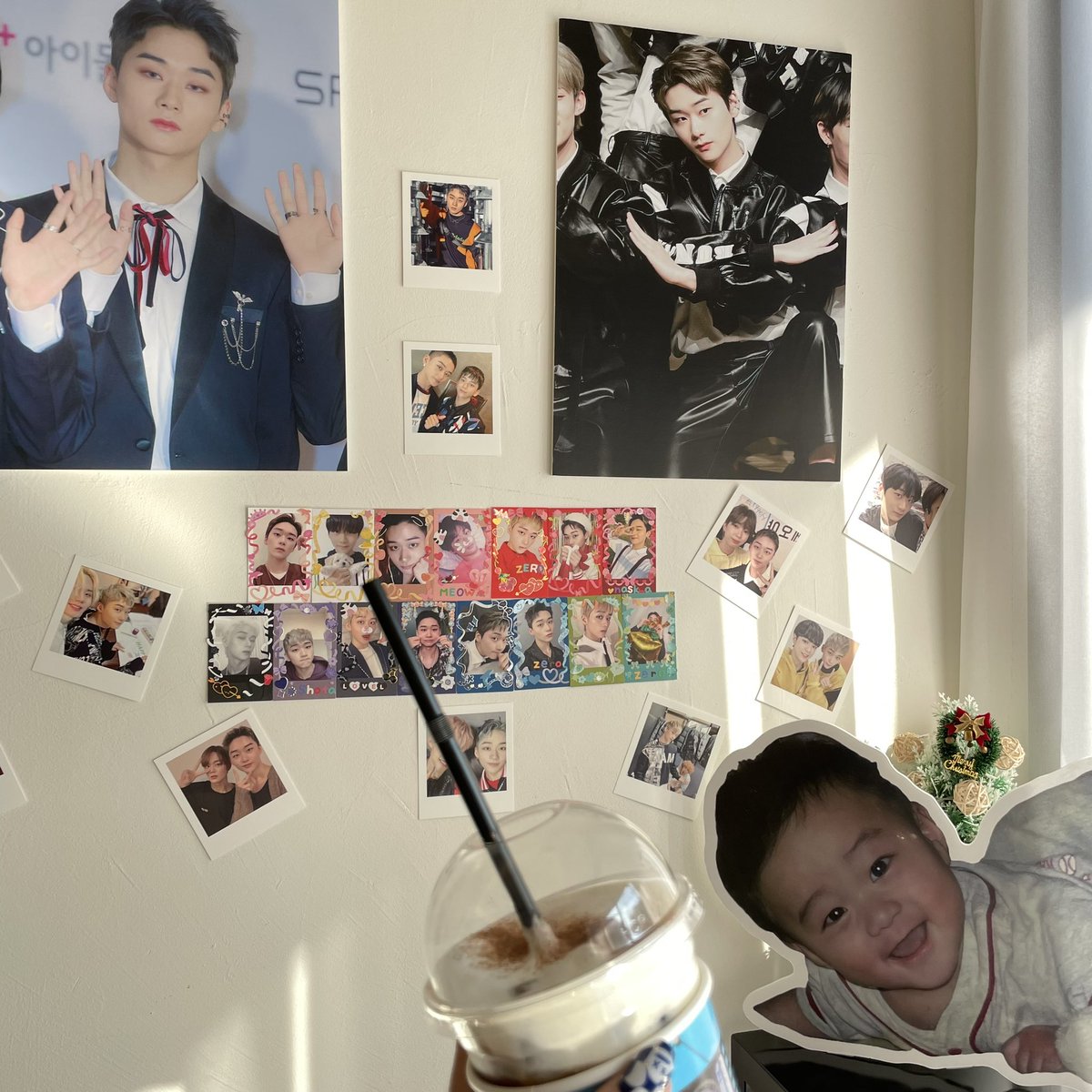 0Nzz6's tweet photo. 제롱이 생일 축하해에🤍
아인슈페너 마싯우요🖤

@030120zero 
#T1419 #제로 #zero 
#제로야생일축하해 #Bloomingzeroday #제로사랑해 https://t.co/Aa6d3NqfIK