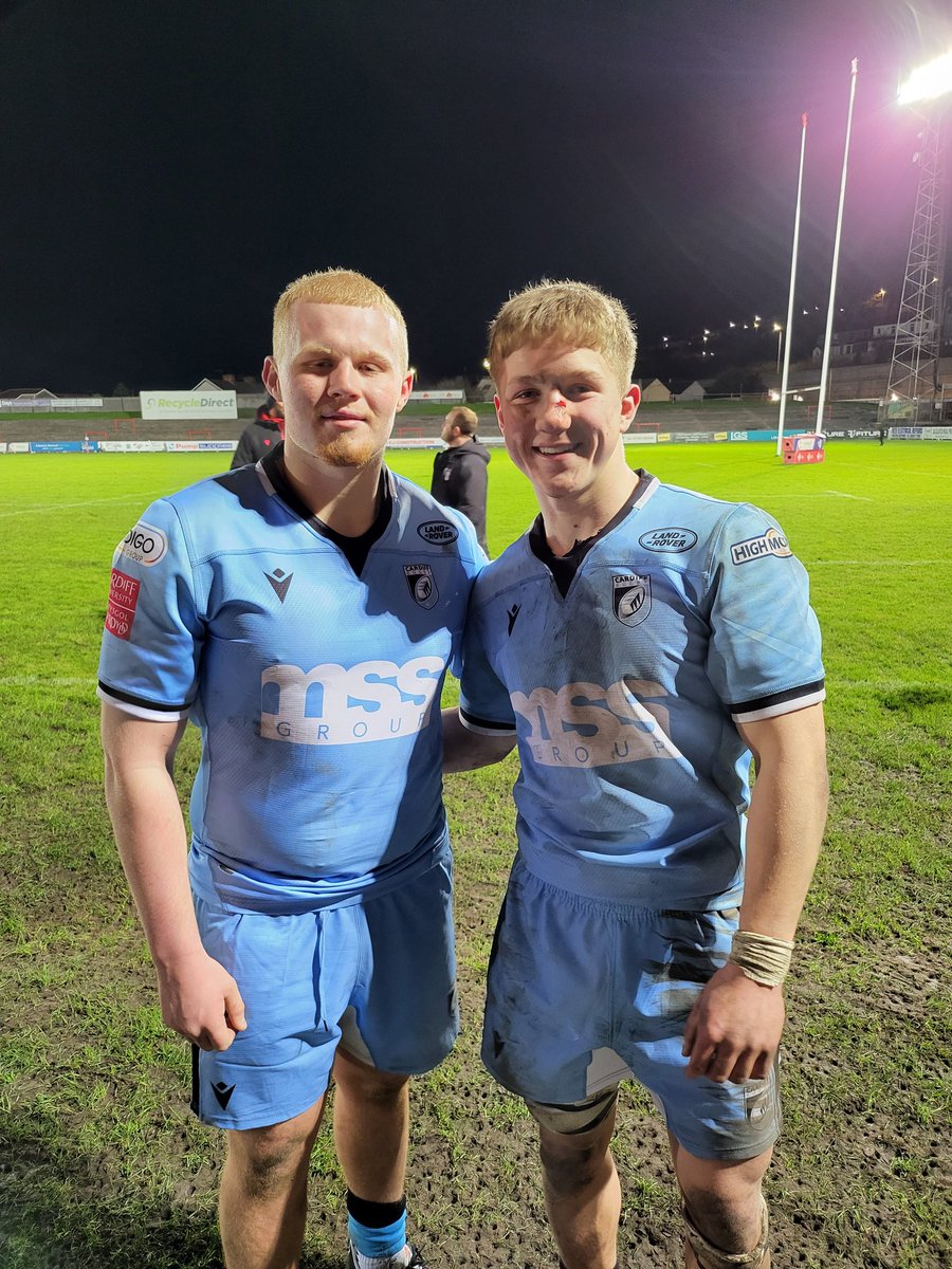 Good win for <a href="/Cardiff_Pathway/">Cardiff Rugby Age-Grade and Academy</a> u18 academy v <a href="/ospreys/">Ospreys</a> u18...final score 18 - 5.. @OwenPopple_ and <a href="/harrybeddall/">harry</a> both enjoying rugby life together 💪  <a href="/HartpuryRugby/">Hartpury Rugby</a>