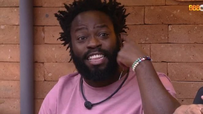 nenedaraissa's tweet photo. Douglas para o Vinny: Você pode me chamar de qualquer coisa,  Dadinho, Acerola, meu Pantera negra, meu amor, meu Latreal.

kkkkkkkkkk melhor pessoa #BBB22 https://t.co/larjTJ4Bwy