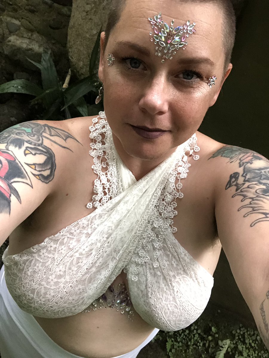 The past two years has been finding love for Dana.  And redefining what beauty means to me. 
It’s been a helluva ride and I’m not even close to full self love. I’m getting there tho.