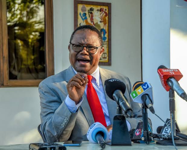 sinarearafat's tweet photo. Happiest Birthday Tundu Lissu, a Living Miracle, msomi haswa! Mola azidi kukulinda, milele! https://t.co/HDu9CxGCNS