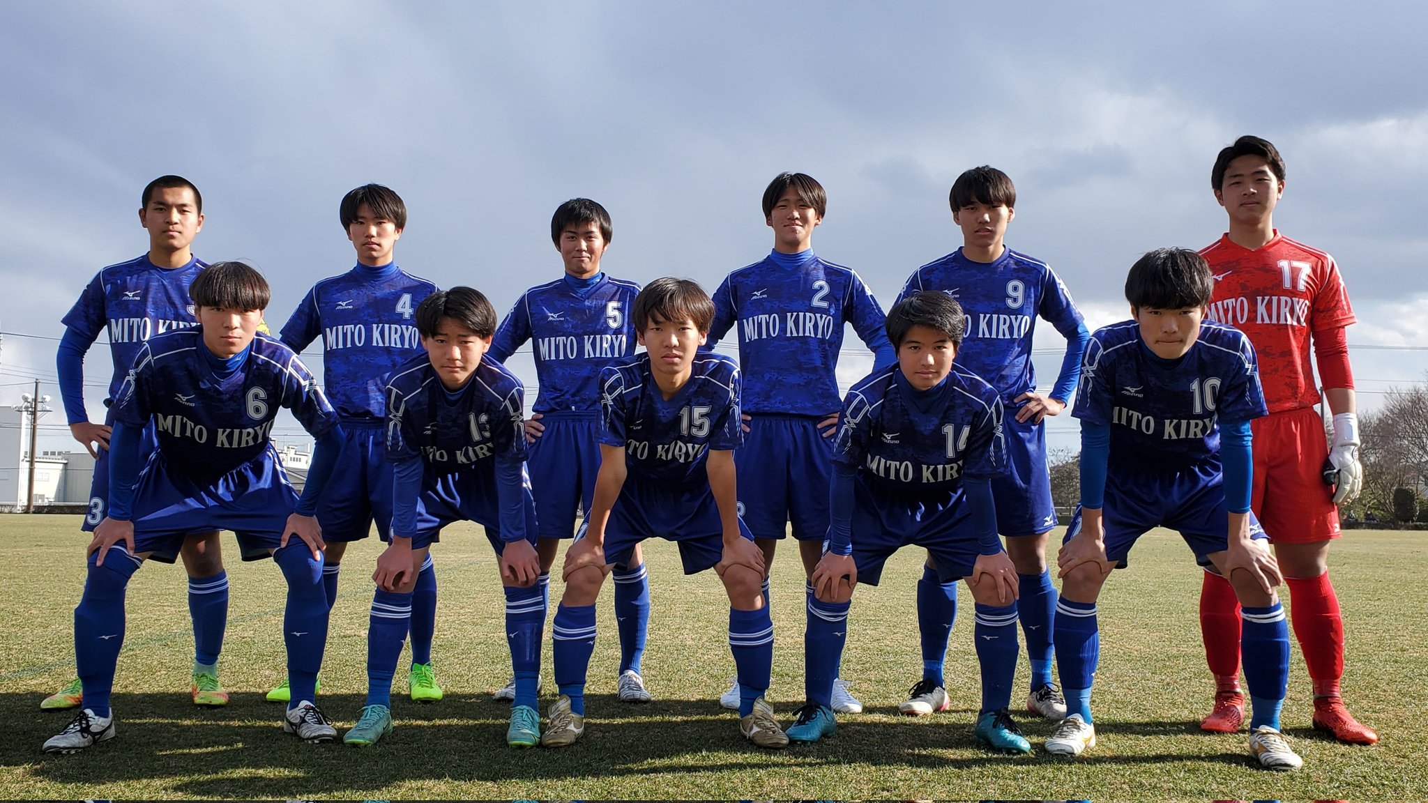 水戸葵陵高等学校サッカー部 公式 茨城県高校サッカー新人大会 1回戦 1 木 Vs藤代 1 2 得点 13 丸山 泉 カシマアカデミー 3月のifaリーグ開幕に向けてここからチームとして頑張っていきます 水戸葵陵 高校サッカー T Co