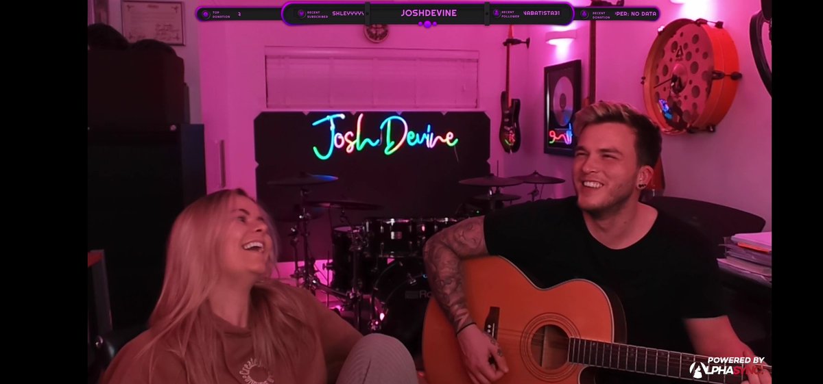 AnnaEstella2202's tweet image. Oh shut up and look at them... @JoshDevineDrums @Hollydevine
#JoshSexyCowboyDancing1D #joshdevine #twitch