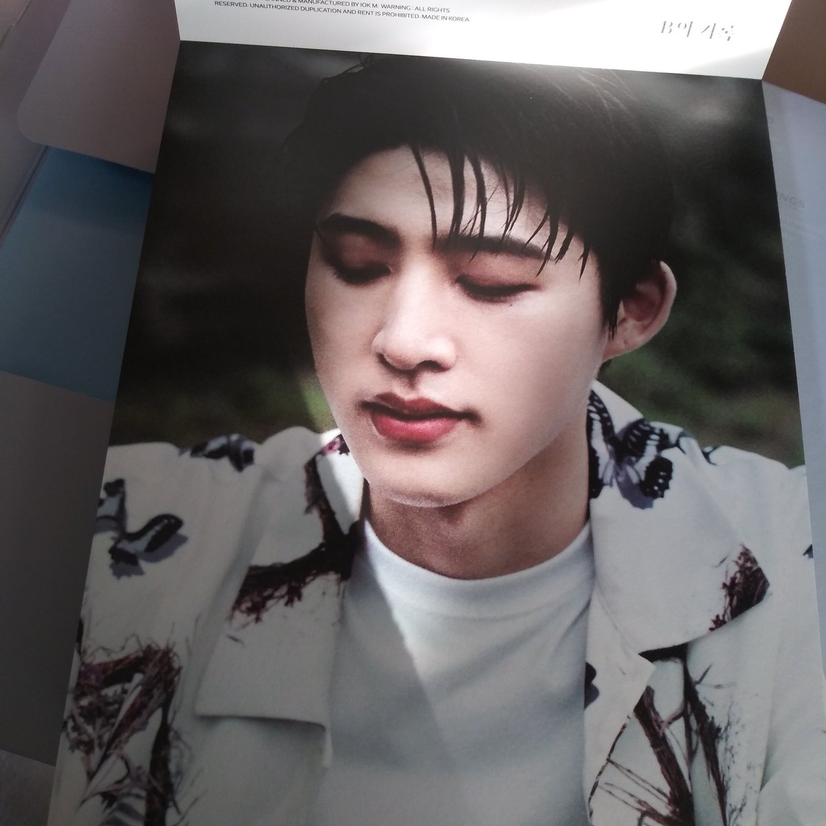 _magicpika's tweet photo. 비아이 시그 포토북 b.i photo photobook https://t.co/LVwn9BwNUJ