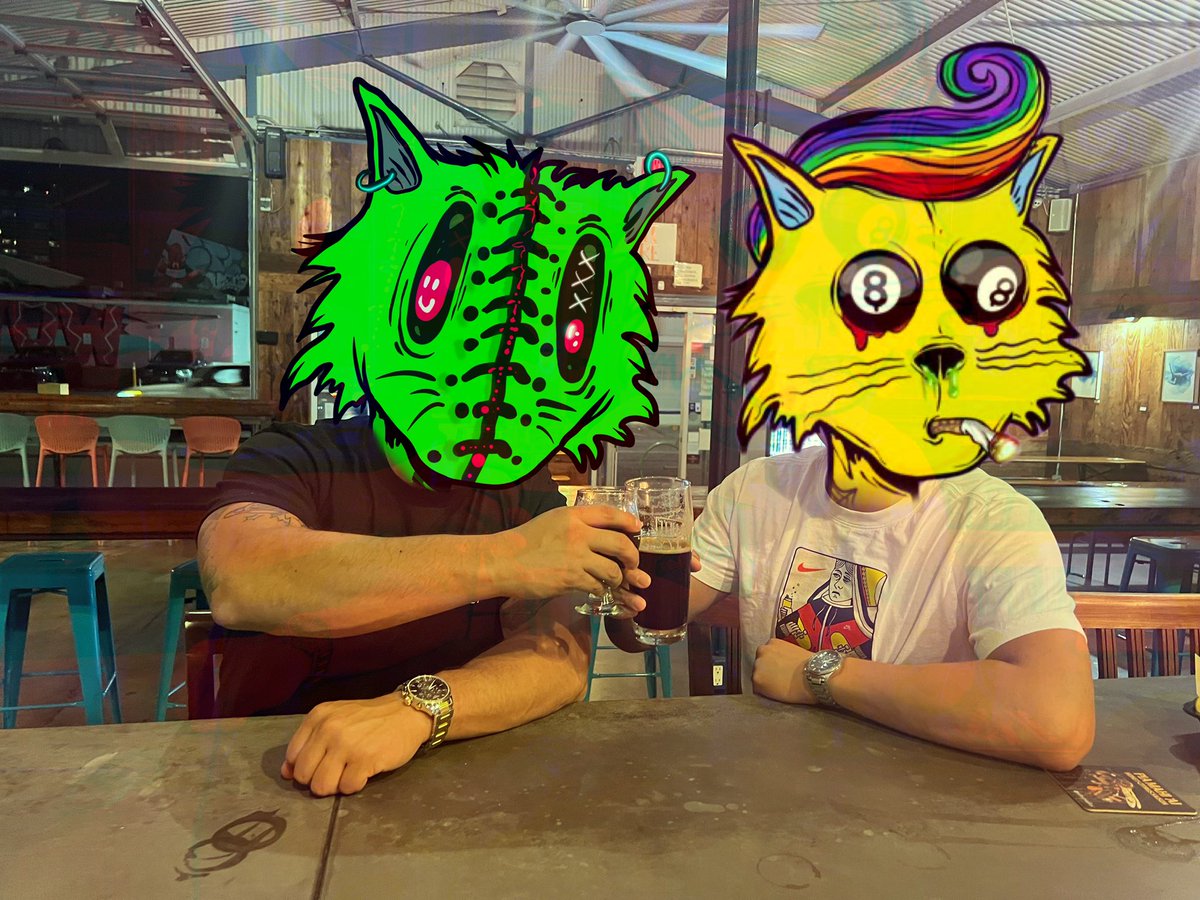 Ugonzo_art's tweet photo. Chilling with @S8ntCrypto in the land of aloha 🤙 

#cro 
#psycrofam 
#FFTB 
#community 
#BEER https://t.co/QcU7K8dTnH