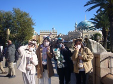 静岡県立富岳館高等学校 １月１８日 火 修学旅行の代替旅行で ３年次生が東京ディズニーシーへ出かけました 仲間たちと楽しい時間を過ごすことができました 静岡 富士宮 高校 教育 ディスニーシー 遠足 T Co Znqgwfie2p Twitter