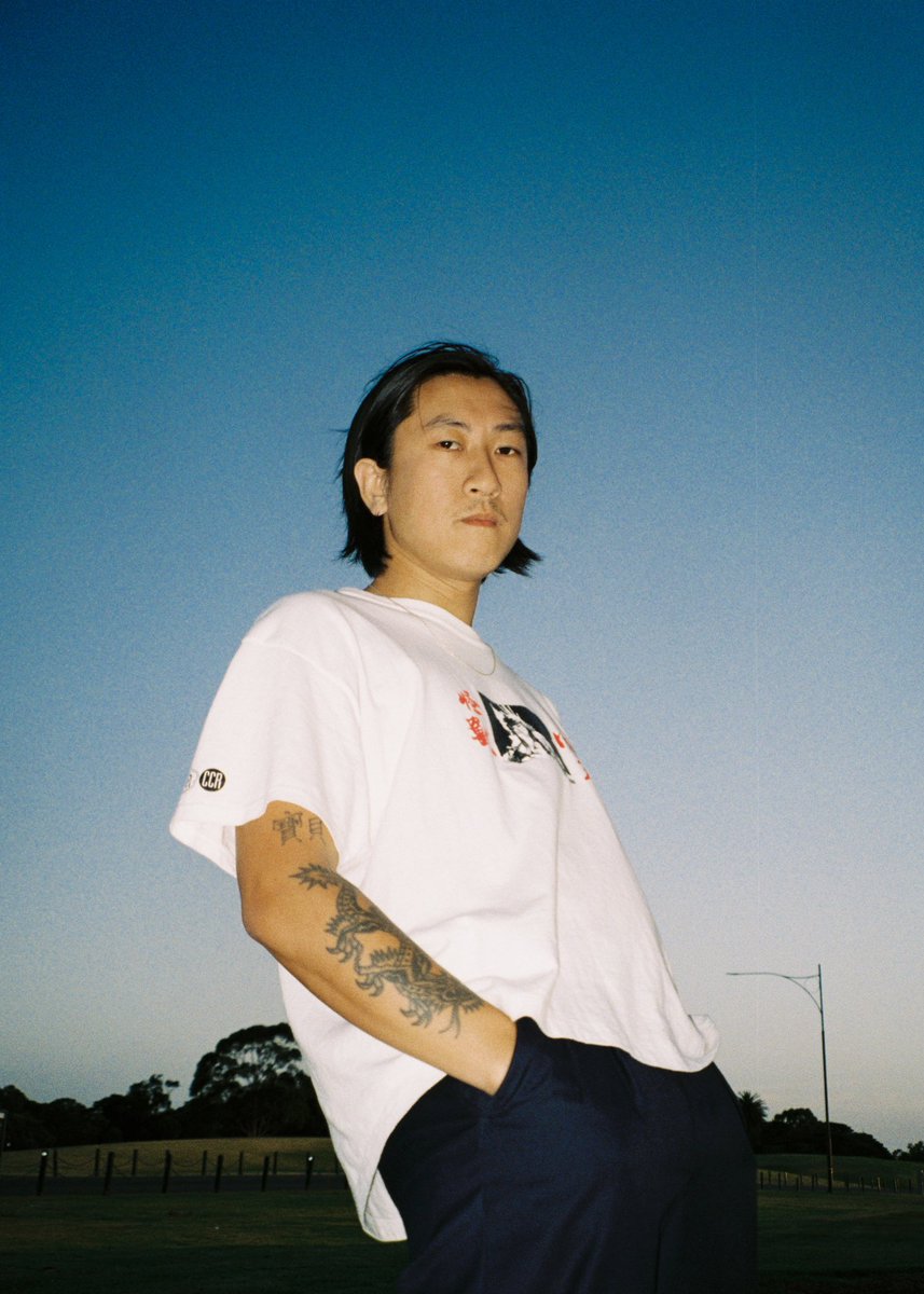 My new single ‘Running Through The Dark’ will be out next Friday January 28th 🐉🔥

It’s been over 2 years since I last released new music so I’m looking forward to sharing this one with everyone, thanks for sticking around !

You can pre-save it now: ffm.to/softpowder_rttd