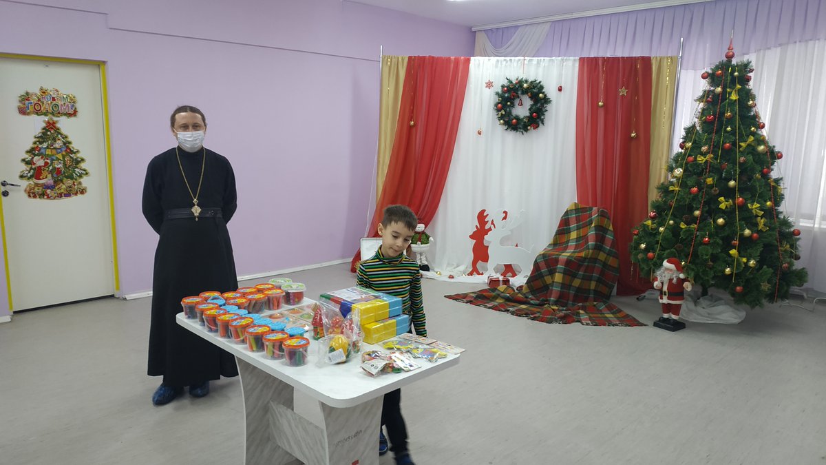 Мы говорим СПАСИБО! Рождественские подарки 
(наборы для творчества, дидактические и развивающие игры) детям с ОВЗ вручил игумен Агафангел (Кузнецов) Вознесенского монастыря Сызранской епархии Русской Православной Церкви.