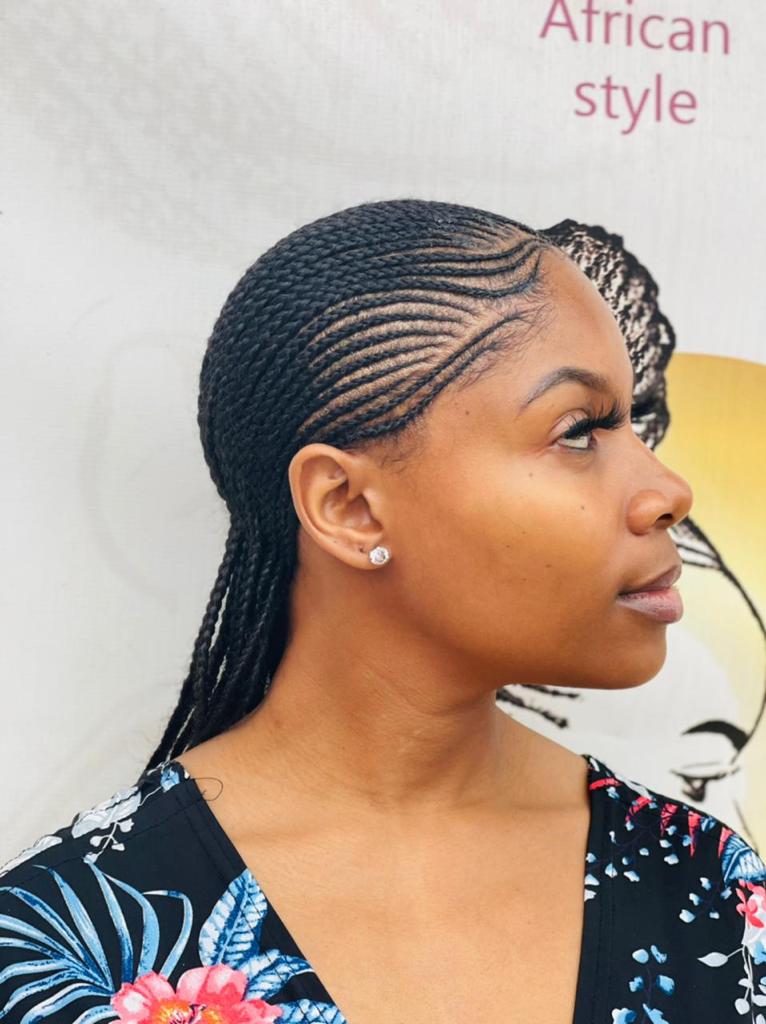 connie_salon's tweet image. Buhle green looking absolutely stunning 

#conniesmagichairsalon
#braids
#conrows 
#tribalconrows
#eastrandhairsalons
#sowetohairsalons 
#GirlTalkZA