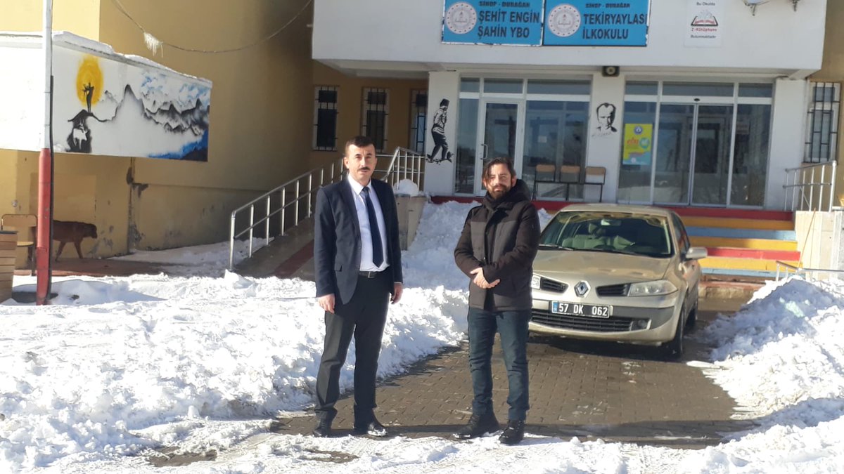 DURAGAN_MEM's tweet photo. İlçe Milli Eğitim Müdürü İbrahim AÇIKGÖZ, yoğun kar yağışı altında olan Şehit Engin Şahin Yatılı Bölge Ortaokulumuzu ziyaret etti. @ibr4him4cikgoz @SahinYbo @sinopilmem @YLDZercan1957 https://t.co/a1mKZmdio6