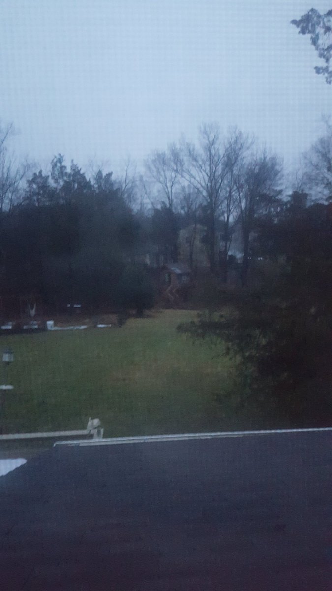 CautionFullSC's tweet photo. @NWS_MountHolly Nothing yet in Bridgewater NJ https://t.co/dTaV0F0kED