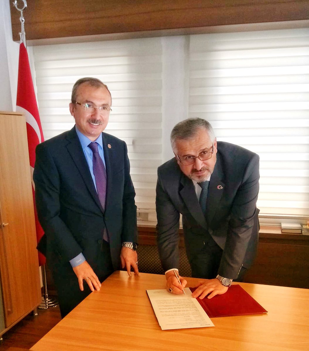 #Bafra Belediyemiz ile Spor Toto Teşkilatımız arasında imzalanan protokol kapsamında ;

✅Doğanca Mahallesinde 1 adet Halı Saha 🏟Öğrencilerimizin ve hemşehrilerimizin kullanımına sunulmak üzere ilçemize kazandırılmıştır.