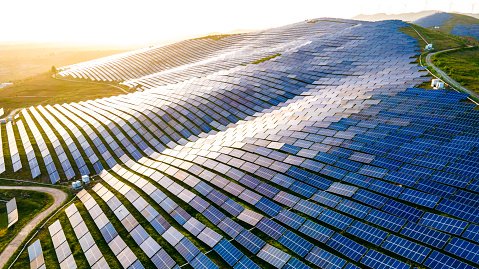 📢 <a href="/mitecogob/">Transición Ecológica y Reto Demográfico</a> destina 1⃣7⃣7⃣M€ a impulsar 5⃣4⃣4⃣ proyectos de #EnergíasRenovables innovadoras cofinanciadas por los fondos #FEDER 🇪🇺

Se impulsarán instalaciones renovables en 1⃣3⃣ CCAA para 👇
✅ Generación eléctrica
✅ Producción de energía térmica 

ℹ️ bit.ly/3rwLZgc