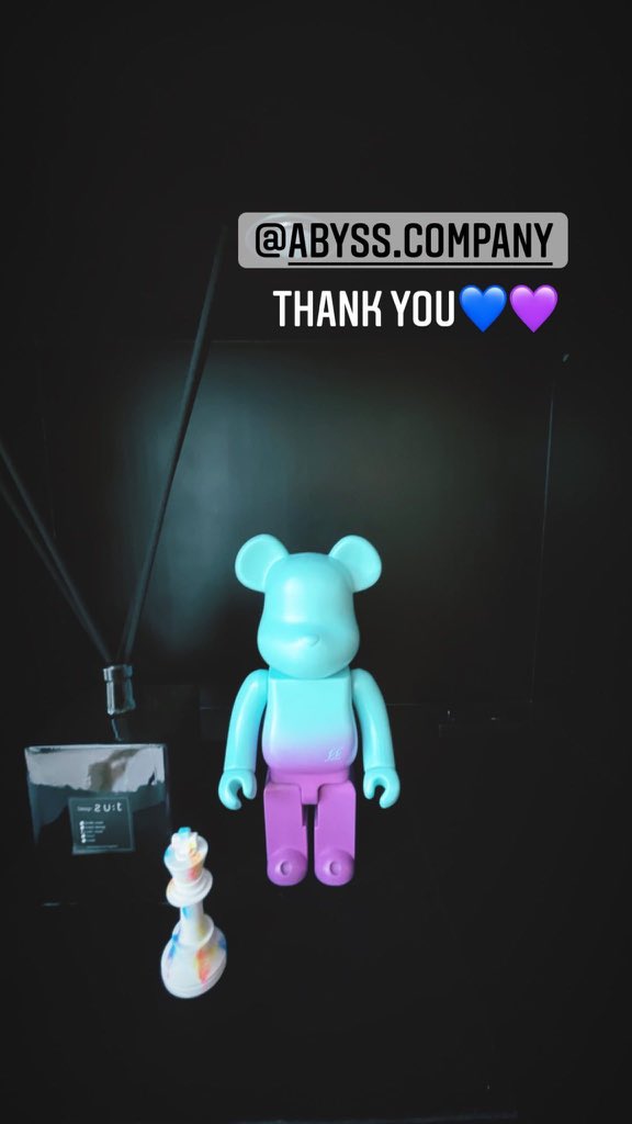 cyjprint's tweet photo. Abyss gave Bambam another bear brick for “B” 🥺

@BamBam1A #BamBam  #뱀뱀  #GOT7 #갓세븐 @GOT7Official https://t.co/rBkhcVG9KV