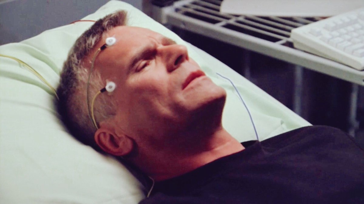 rsundayr's tweet photo. These two &amp; their infirmary romance ❤️‍🩹

#DailyDistraction #StargateSG1 #WeWantStargate #JackandSam https://t.co/UeDTu94SAK