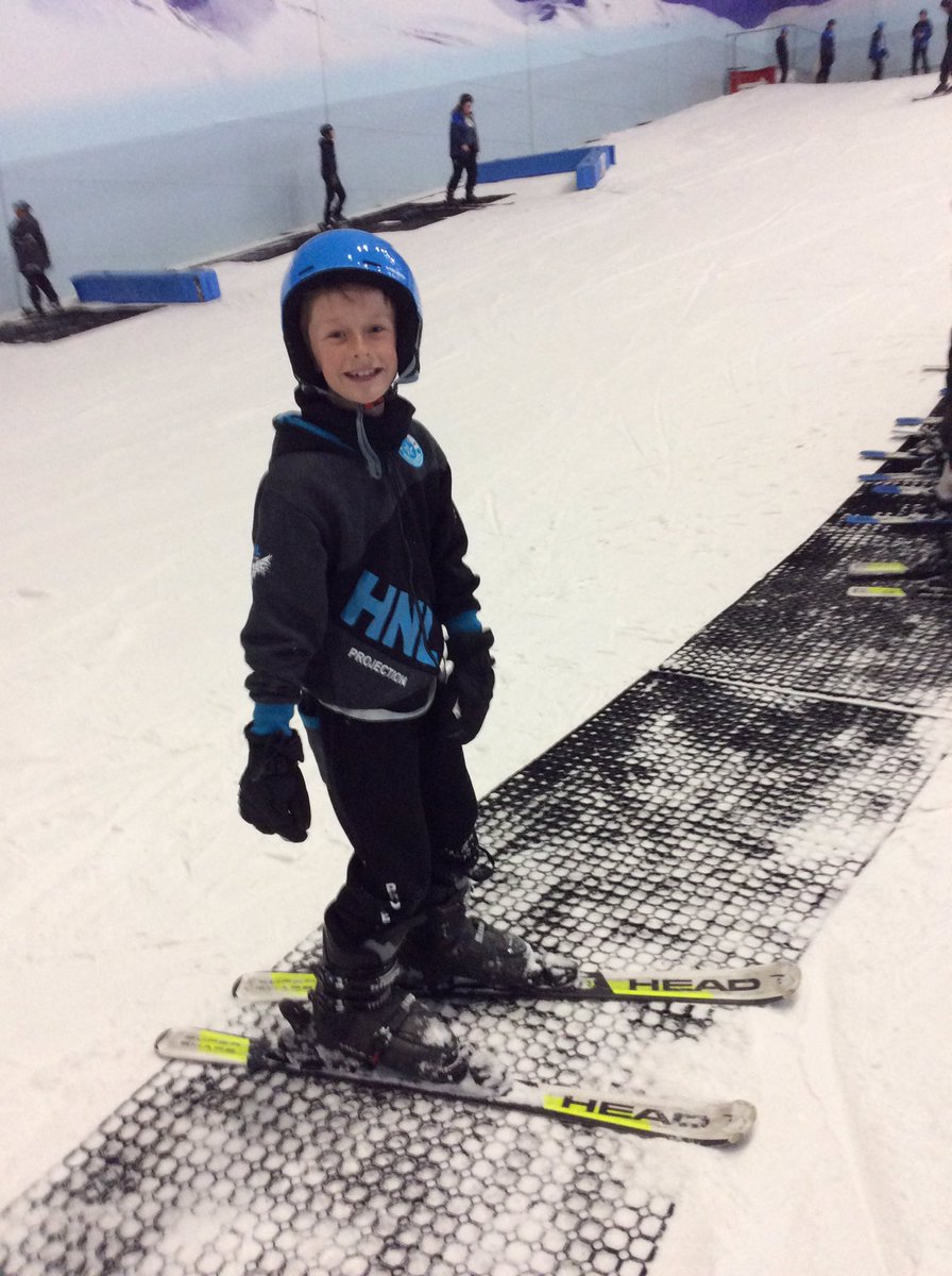St_Wilfrids_5M's tweet photo. Session 1: skiing lesson ⛷ @LT_Trust https://t.co/Y3pMndaNjf
