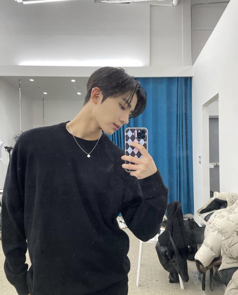 สวัสดี​ค่ะแอคเราเปิดมาเพื่อซับพอร์ต "​ซังวอน" โดยเฉพาะ​ฝากเนื้อฝากตัว​ด้วยนะคะ #SANGWON #TraineeA