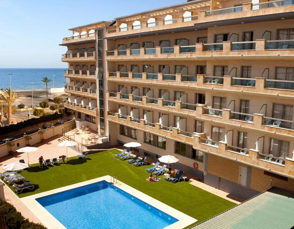 spainhotelstv's tweet photo. BQ Andalucia Beach Hotel - Torre del Mar😀
https://t.co/3MsRliqLSc👍
*
#torredelmar #spain #mp_spainok #earthofficial #visitspain #mp_traveldestination #passionpassport #heatercentral #instagram #instagood #travelawesome #travel #wanderlust #beautifuldestinations #stayandwander✴️ https://t.co/TqAFT2fkG7