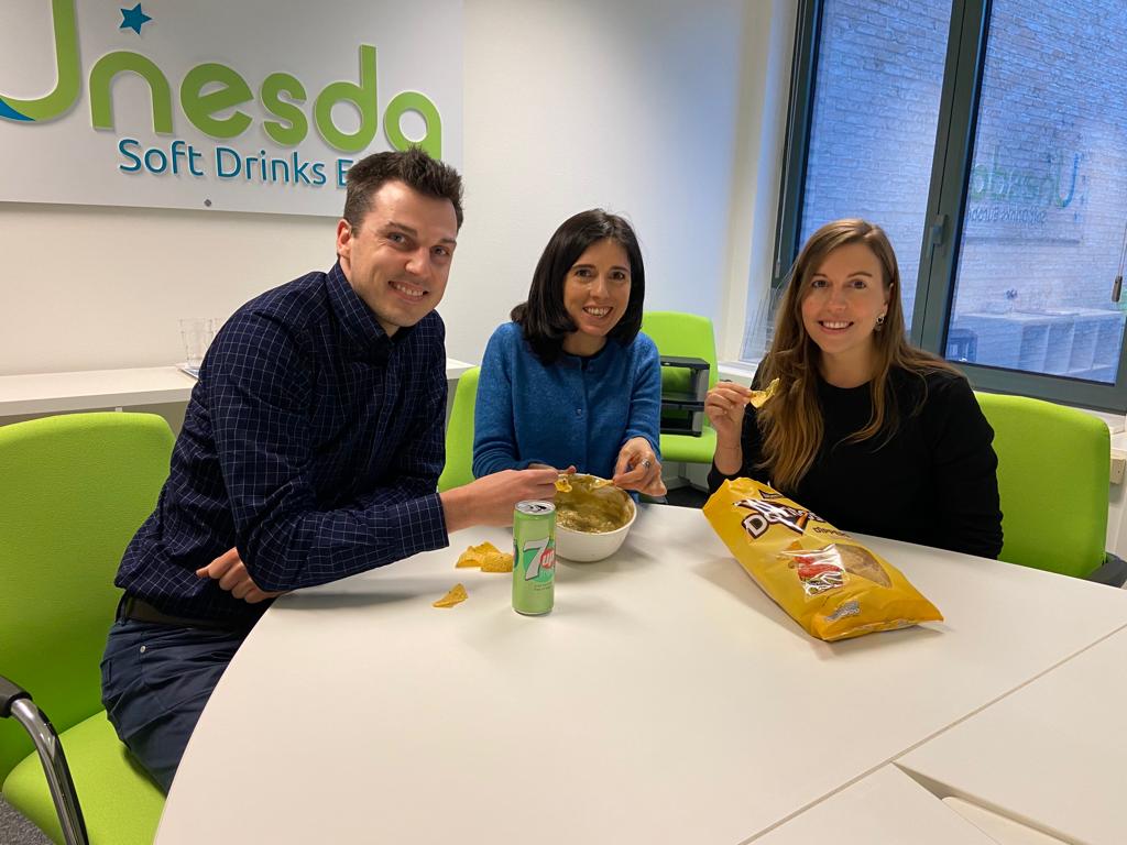 UNESDA's tweet photo. #UNESDA team made this @7UP guacamole recipe and passed the test with flying colours. 🏆
😉 Try this #SoftDrinkRecipe on your own!
We invite @FoodDrinkEU to share unusual recipes 🍽️
#CookingWithSoftDrinks https://t.co/Y1wcg7iDKC
