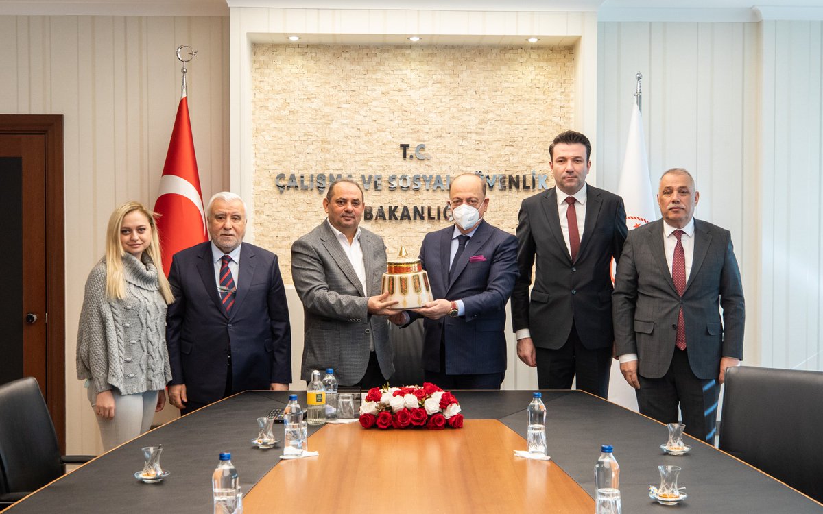 GENEL YÖNETİM KURULUMUZDAN ÇALIŞMA BAKANI BİLGİN’E ZİYARET
ozcelikis.org/genel-yonetim-…