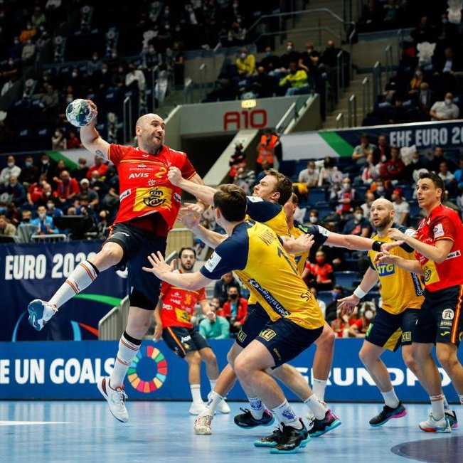 🚨 Los #Hispanos pierden para el partido de esta tarde a Joan Cañellas e Ian Tarrafeta que han dado positivos en los últimos test PCR realizados a los Hispanos. ¡Ánimo chicos! 🔴

#Hispanos #EHFEURO2022