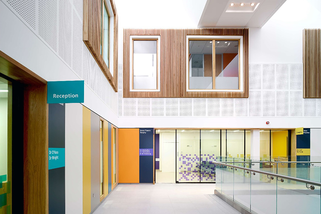 IndeglasLtd's tweet photo. Hard to believe this internal glazed screen work for the Ballymena Health &amp; Care Centre project was 7 years ago. 

https://t.co/191jmYhuQz 

#throwbackthursday #LetTheLightIn #health https://t.co/RNw76fVpdZ
