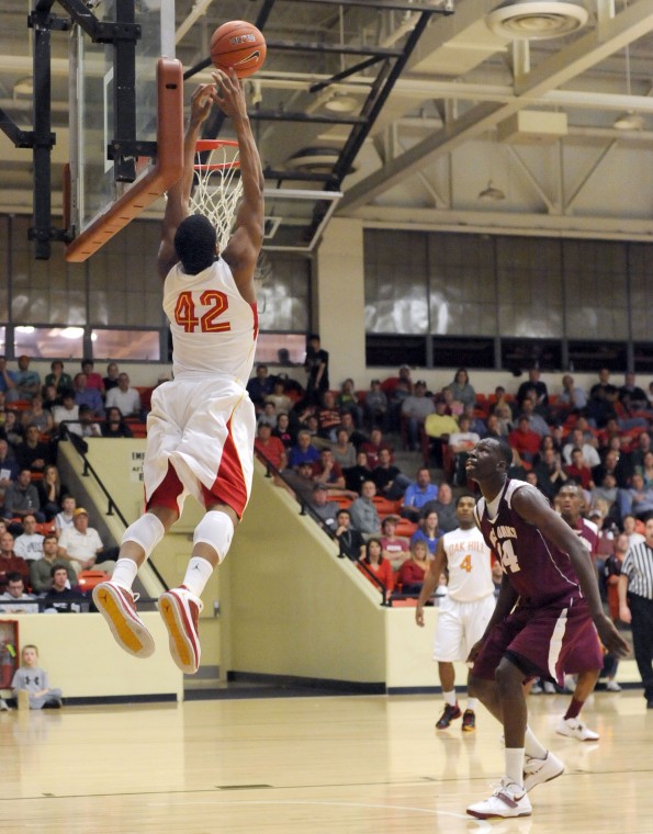 BHCSports's tweet photo. .@ArbysClassic, @VAPrepShowcase provide Bristol with two big dates on the basketball calendar:

https://t.co/TEK4SFc1LZ https://t.co/1xclBNUrBZ