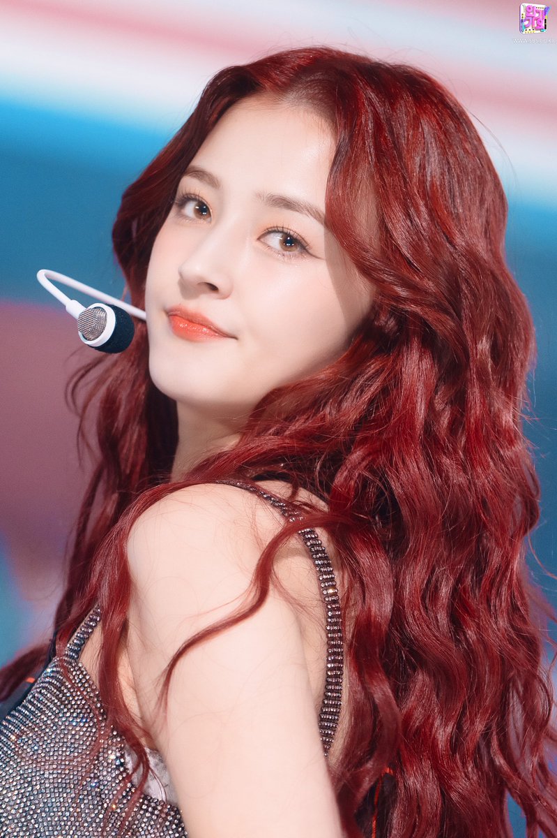 BEAUTY LEGEND #MOMOLAND #NANCY #모모랜드 #낸시 #YummyYummyLove