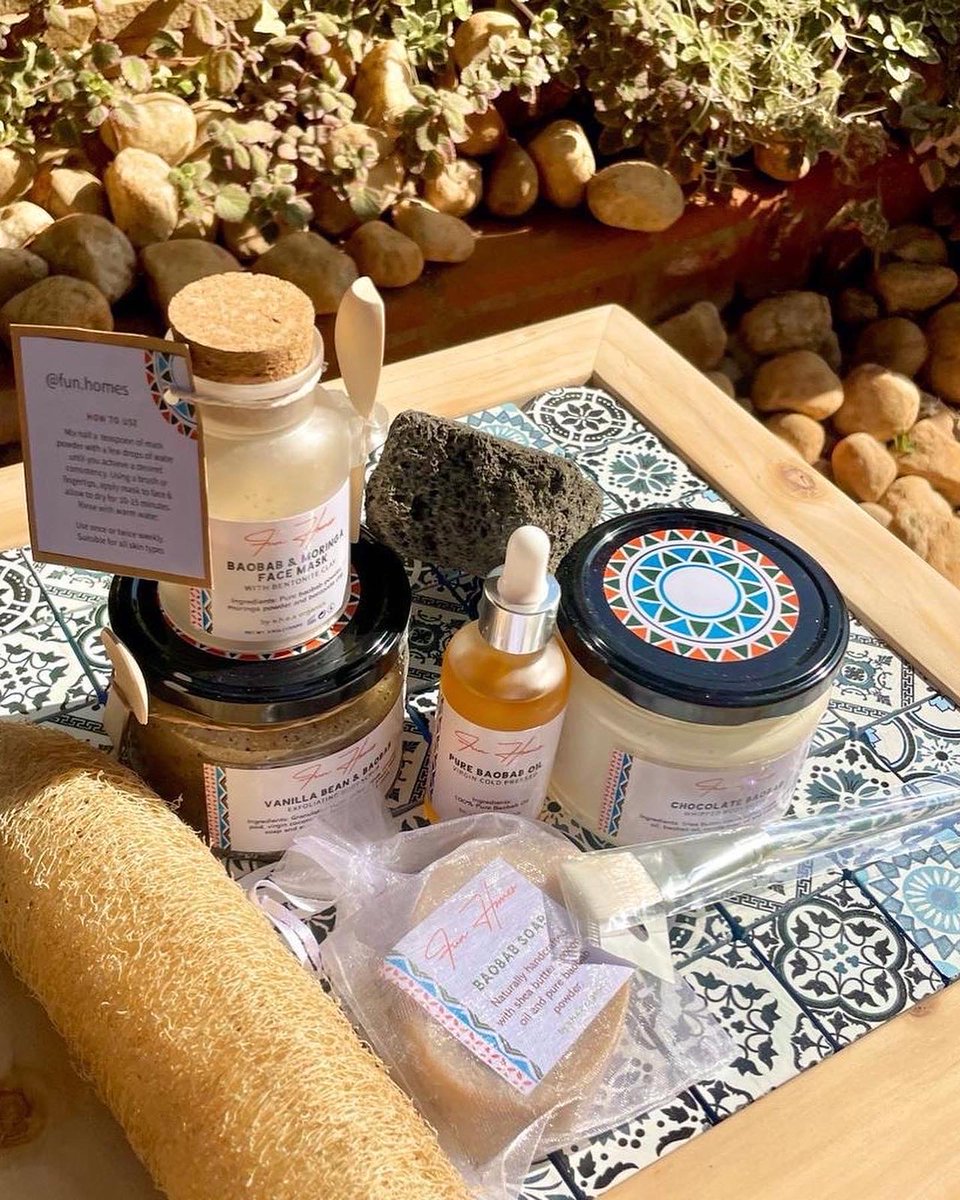 CCiiru's tweet photo. It’s almost the weekend ☀️,
Our nyummy Bahari Baobab sets are now back in stock 💗. Perfect for yourself or as a gift .
#SustsainableLiving #FunSpa #Natural #skincare #Baobab https://t.co/OiZsWVeVpa