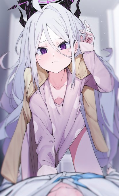 May I sleep with you?
I don't want to be alone.
#ブルアカ 
#ブルーアーカイブ 