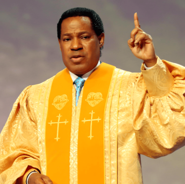 LoveWorldEvents's tweet photo. Give hope to the nations by repeating Pastor Chris's words... 

"I declare that the Gospel has free course throughout my nation. The Word of God prevails in this country (name your country), leading to a greater harvest of souls into the Kingdom. Amen." https://t.co/UcvvFna1bx