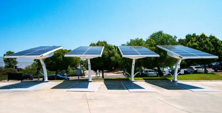 we_are_upstart's tweet photo. Great example of #Biomimicry ☀🌳⚡
What Are Solar Trees, and Could They Replace Solar Panels? - EcoWatch https://t.co/DHGGg9GaJY #sustainability #solartrees #renewableenergy #solarenergy https://t.co/Drxg2VCIov