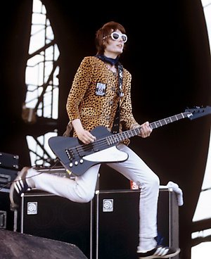 Happy Birthday today to Nicky Wire     