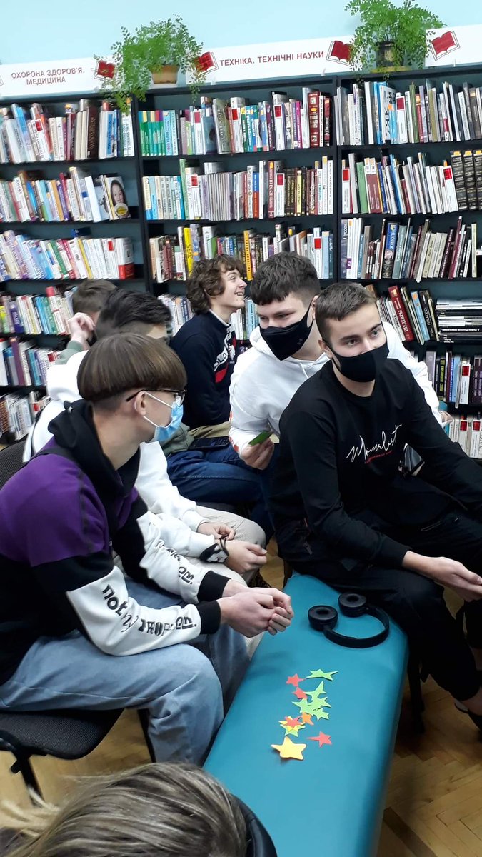 Бібліотека Усенка tweet media