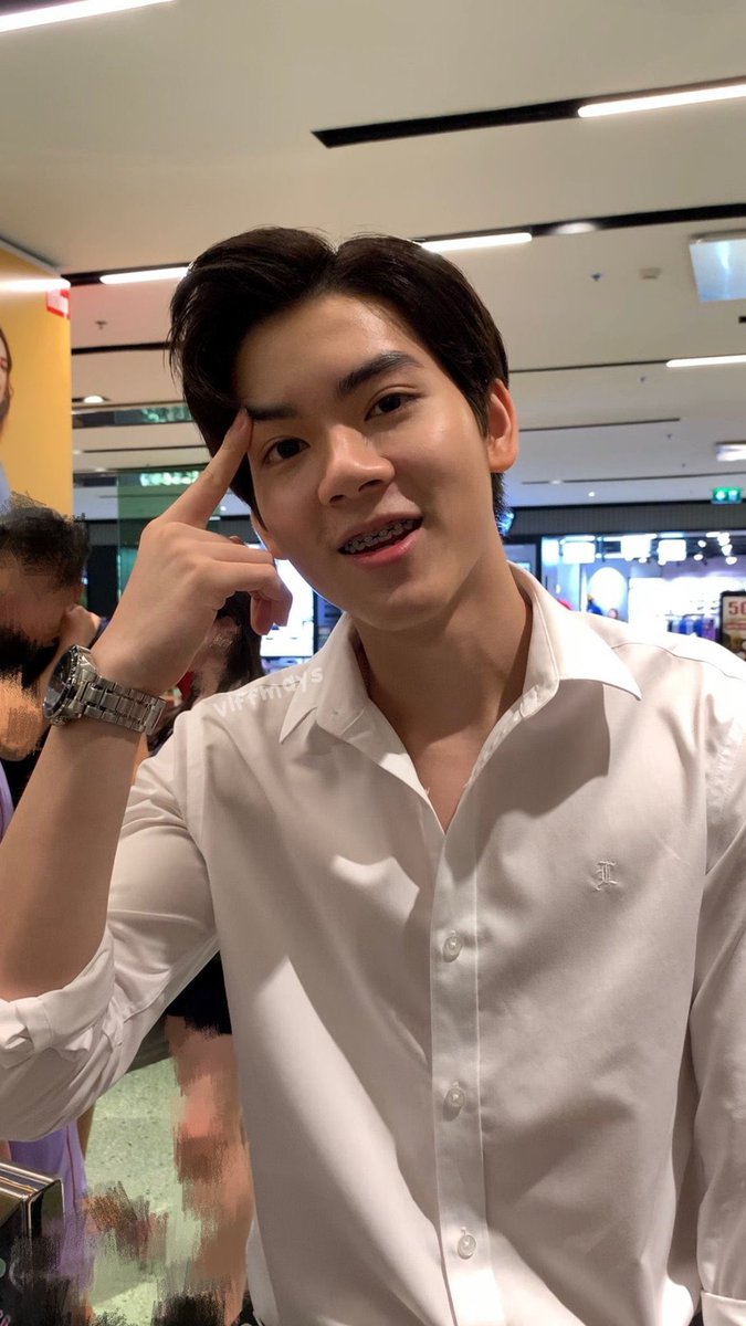 เด่กตึกเช่า หล่อมาก ไม่สลิ่ม เก่งอ่ะ