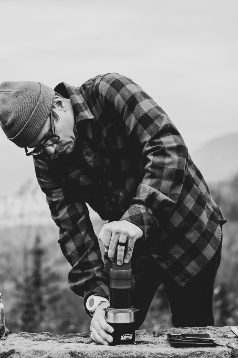 MucWork's tweet photo. New year new me. How many times did we hear that? 
We for example, have definitely decided to spend more of our free time in nature this year.
And what could be better than drinking a freshly brewed, hot coffee made with the AeroPress go on a mountaintop?

📷 Sean Benesh https://t.co/ibssuGnJox