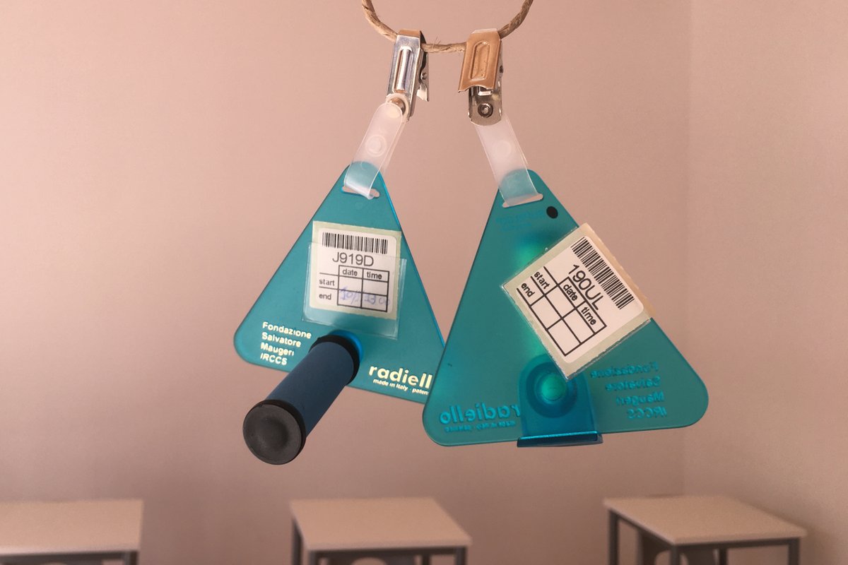 #Studenti e #insegnanti passano tante ore negli
edifici scolastici. La #prevenzione per la salute pubblica deve partire anche dalle scuole. A Pescantina, abbiamo portato le nostre competenze nell'istituto scolastico "Bambi e Bimbi" per migliorare la #qualità dell'#aria indoor.