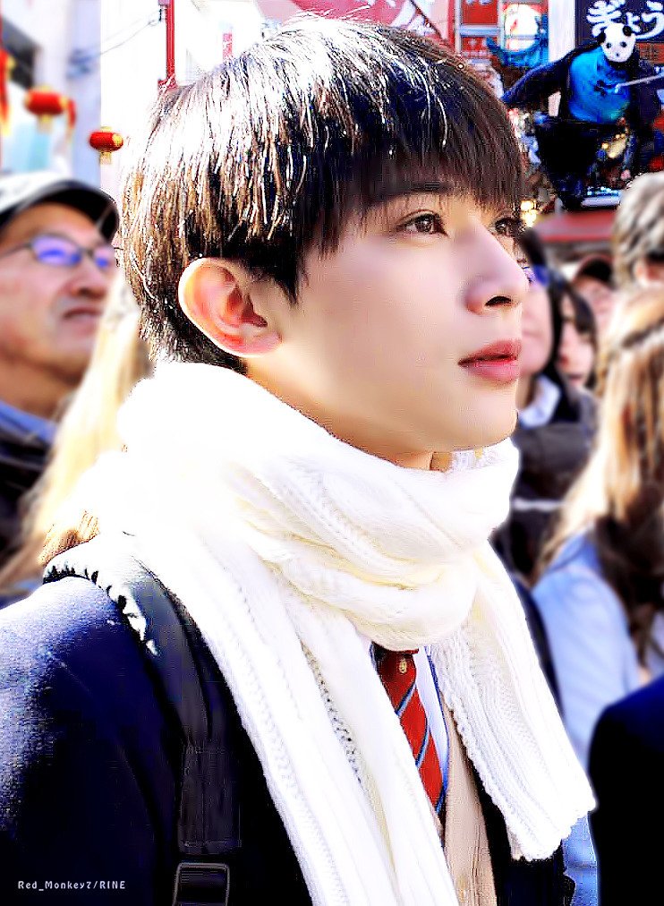 도쿄리벤저스 실사화 영화 배우 마이키 역의 요시자와 료를 영업합니다 캐스팅 전에 도리벤을 봤고 재밌어서 추천하고 다녔다고 합니다 이렇게...