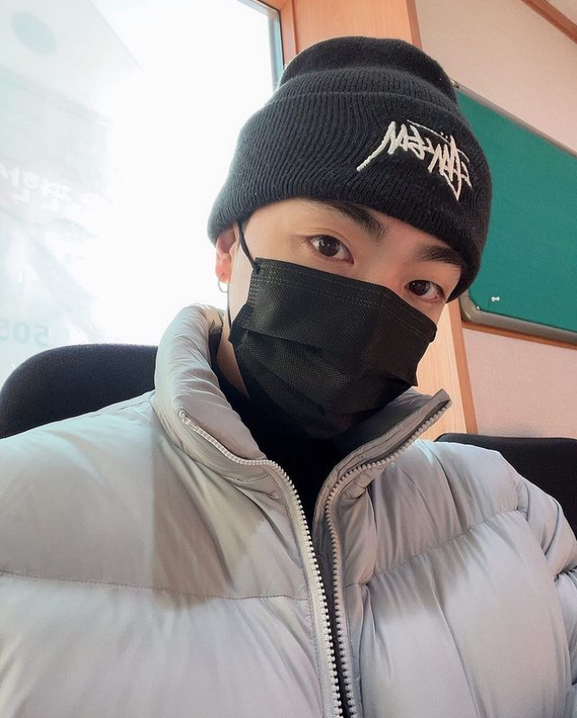 JunnyTHTeam's tweet photo. [ 2022.01.20 ]
#MUSICACCESS
#TMB_Text_Me_Back with JUNNY
วันนี้ใครได้ดูน้องจุนนี่บ้างค่ะ ยกมือขึ้นหน่อย 😊💁‍♀️💁‍♀️

#LEX #JUNNY #주니 #จุนนี่
@mauvecompany

@musicaccess0304 https://t.co/LXO1ftN5Oo