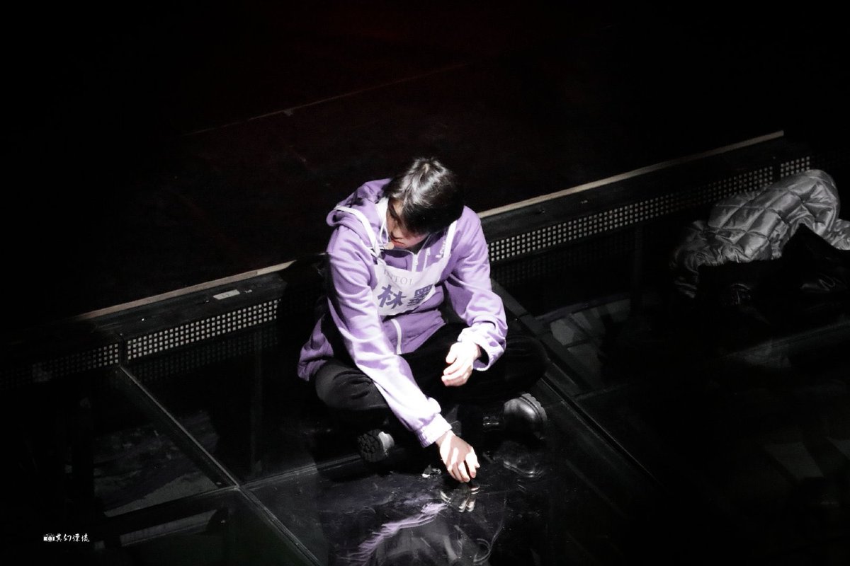hqilins's tweet photo. 220120 rehearsal 

(c) 其幻漂流｜林墨
#林墨 #LinMo https://t.co/wNb5n3SLHW