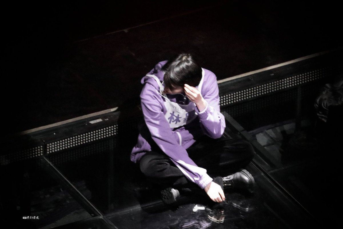 hqilins's tweet photo. 220120 rehearsal 

(c) 其幻漂流｜林墨
#林墨 #LinMo https://t.co/wNb5n3SLHW