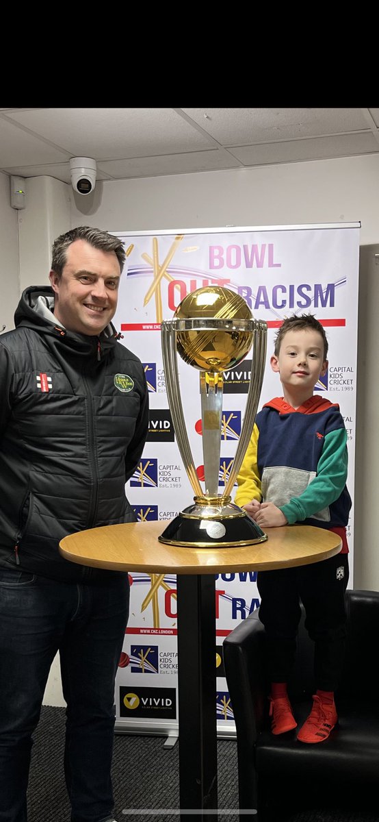 tpc1981's tweet image. Amazing to get to meet the Cricket World Cup yesterday in the very place that I watched the dramatic match unfold back in 2019 - so glad that so many of the members both young and old could also attend thanks to @CricFitSport and @capitalkidscric for organising #bowloutracism